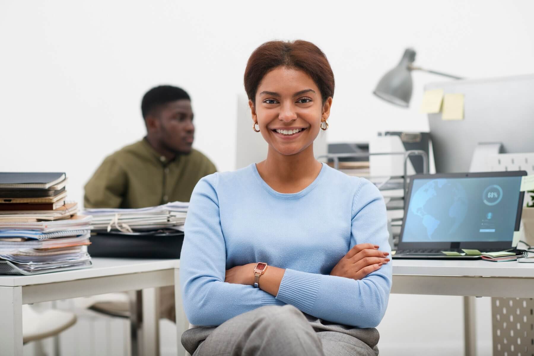 Happy businesswoman celebrating success using Mocket Partners platform